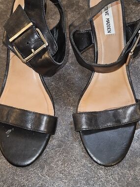 Steve Madden Black Leather Open-Toe Ankle Strap Sandals